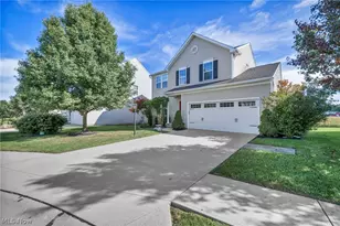 9092 Stonegate Cir, North Ridgeville, OH 44039 - Photo 3