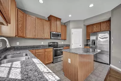 9092 Stonegate Circle, North Ridgeville, OH 44039 - Photo 7