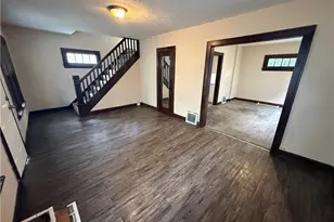 130 E Emerling Ave, Akron, OH 44301 - Photo 3