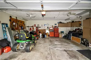 4585 Northampton Rd, Cuyahoga Falls, OH 44223 - Photo 33
