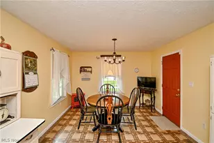 4585 Northampton Rd, Cuyahoga Falls, OH 44223 - Photo 15