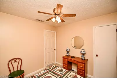 4585 Northampton Road, Cuyahoga Falls, OH 44223 - Photo 25