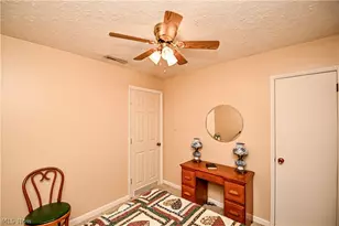 4585 Northampton Rd, Cuyahoga Falls, OH 44223 - Photo 25