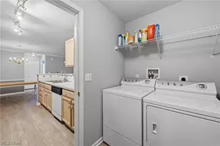 3394 Lenox Village Dr, Fairlawn, OH 44333 - Photo 17
