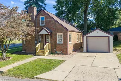 1588 25th Street NW, Canton, OH 44709 - Photo 1