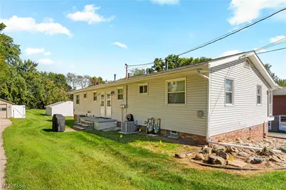 119-121 Swartz Road, Akron, OH 44319 - Photo 3