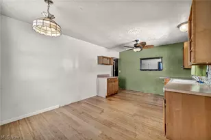 318 Longson Ave, Elyria, OH 44035 - Photo 9