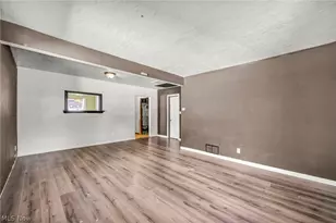 318 Longson Ave, Elyria, OH 44035 - Photo 5
