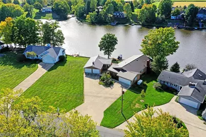 1460 Lake Vue Drive, Roaming Shores, OH 44085 - Photo 13