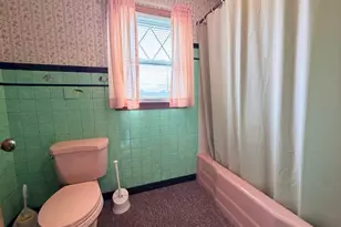 450 W 40th St, Shadyside, OH 43947 - Photo 9