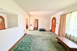 450 W 40th St, Shadyside, OH 43947 - Photo 5