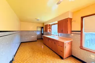 450 W 40th St, Shadyside, OH 43947 - Photo 3