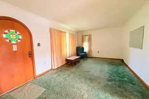 450 W 40th St, Shadyside, OH 43947 - Photo 7