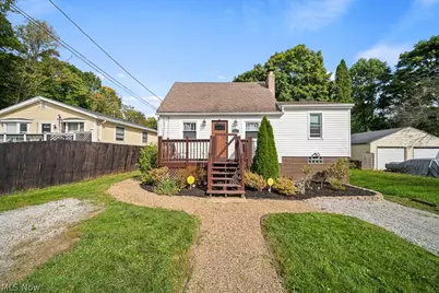 2719 Mohican Boulevard, Lakemore, OH 44312 - Photo 3
