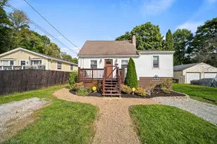 2719 Mohican Blvd, Lakemore, OH 44312 - Photo 3