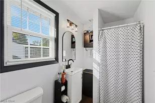 1042 Oak Hill Dr NE, Massillon, OH 44646 - Photo 23