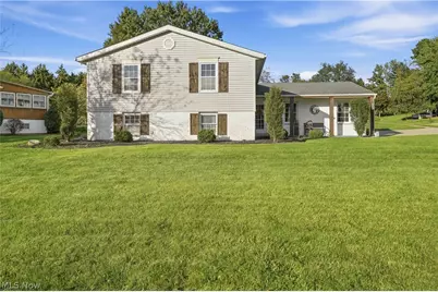 1042 Oak Hill Drive NE, Massillon, OH 44646 - Photo 1