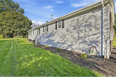 1042 Oak Hill Drive NE, Massillon, OH 44646 - Photo 47