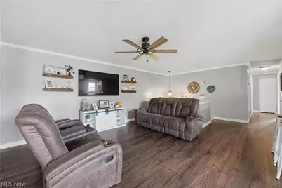 1042 Oak Hill Drive NE, Massillon, OH 44646 - Photo 11