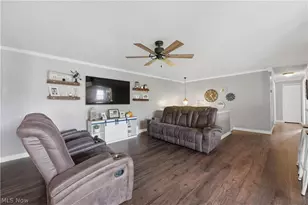 1042 Oak Hill Dr NE, Massillon, OH 44646 - Photo 11
