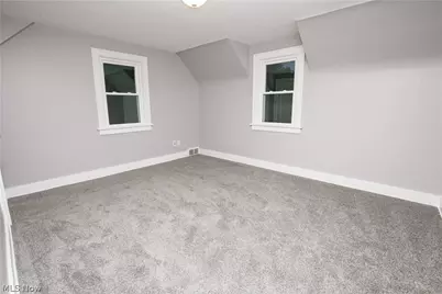 574 Moreley Avenue, Akron, OH 44314 - Photo 15