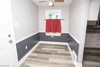 574 Moreley Avenue, Akron, OH 44314 - Photo 11