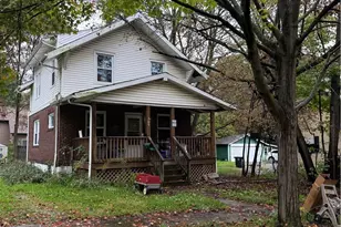 305 Bowmanville St, Akron, OH 44305 - Photo 1