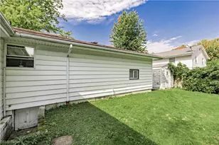 721 E 345th St, Eastlake, OH 44095 - Photo 37