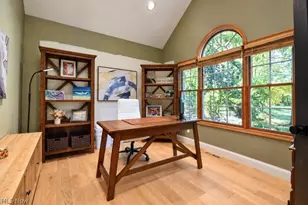 13537 Shirley Dr, Leroy, OH 44077 - Photo 5