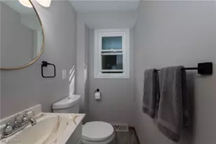 389 Stonewood St, Canal Fulton, OH 44614 - Photo 7