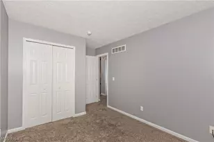 1344 Wellingshire Cir, Cuyahoga Falls, OH 44221 - Photo 35