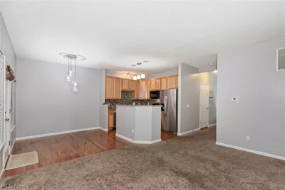 1344 Wellingshire Circle, Cuyahoga Falls, OH 44221 - Photo 9