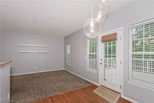 1344 Wellingshire Cir, Cuyahoga Falls, OH 44221 - Photo 11