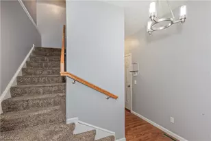 1344 Wellingshire Cir, Cuyahoga Falls, OH 44221 - Photo 21