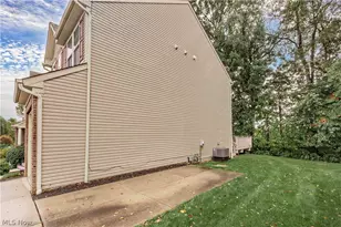 1344 Wellingshire Cir, Cuyahoga Falls, OH 44221 - Photo 43