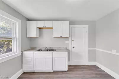 3554 E 113th Street #2/UP, Loveland, OH 44105 - Photo 9