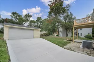 18329 Lomond Blvd, Huber Heights, OH 44122 - Photo 47