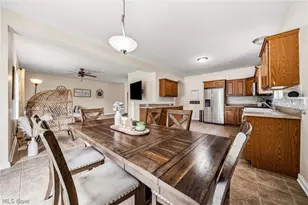 1121 Ashview Dr, Madison, OH 44057 - Photo 9