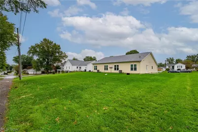 219 5th Street SW, Brewster, OH 44613 - Photo 37