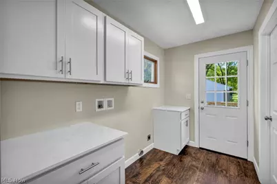 824 W 58th Street, Ashtabula, OH 44004 - Photo 23