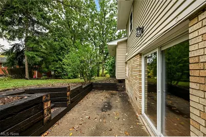 475 Iroquois Avenue, Akron, OH 44305 - Photo 39