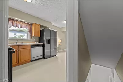 193 S Hawkins Avenue, Akron, OH 44313 - Photo 29