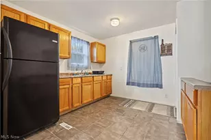 957 E Dewey Ave, Youngstown, OH 44502 - Photo 5