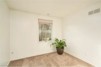 69 Quaker Ridge Drive, Akron, OH 44313 - Photo 13