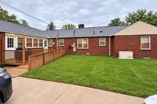 2011 Normandy Cir, Zanesville, OH 43701 - Photo 11