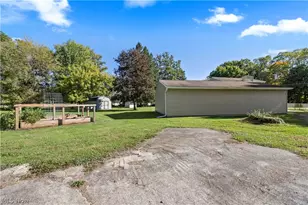 38536 E River Rd, Elyria, OH 44035 - Photo 5