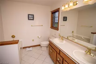 70015 Crescent Rd, St Clairsville, OH 43950 - Photo 13
