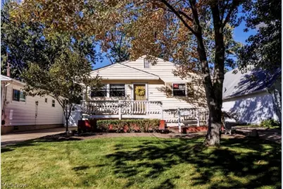 560 Baldwin Avenue, Elyria, OH 44035 - Photo 1