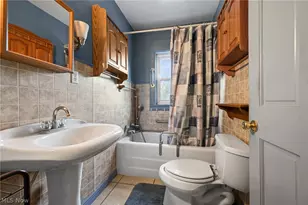 5241 Crestlawn Dr SE, East Canton, OH 44730 - Photo 15