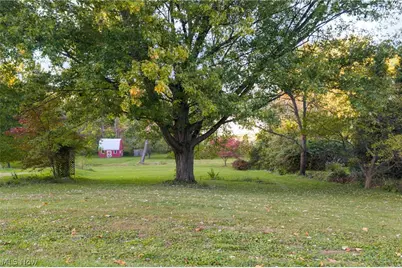 5241 Crestlawn Drive SE, East Canton, OH 44730 - Photo 27